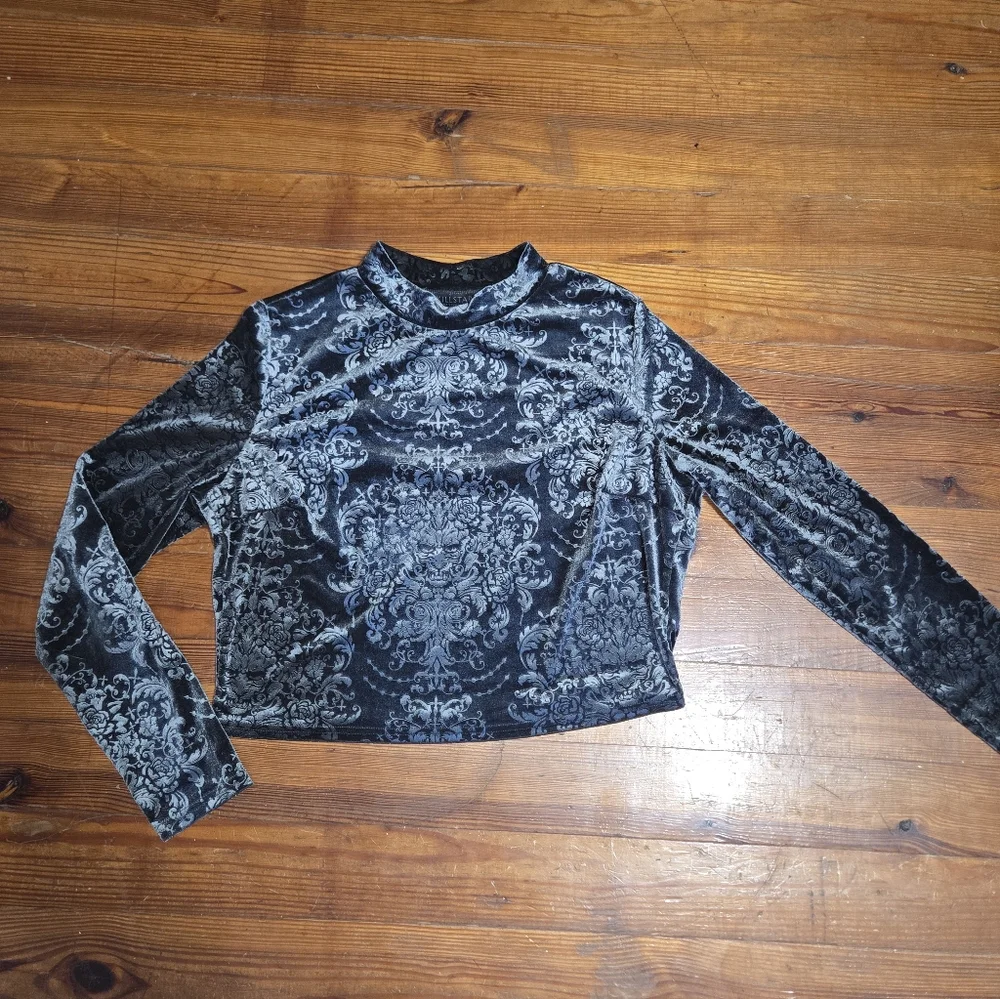 Killstar Vigil Crop Top - Picture 5 of 8